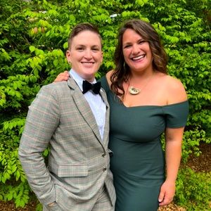 Meet your Posher, Liz